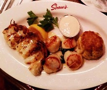 Thumbs/tn_CHANG,TSUI-CHI.Chicago.Shaw's Crab House (5).jpg